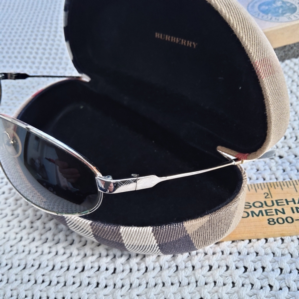 Vintage Burberry Sunglasses with Hard Shell Burberry Case Gender Inclusive